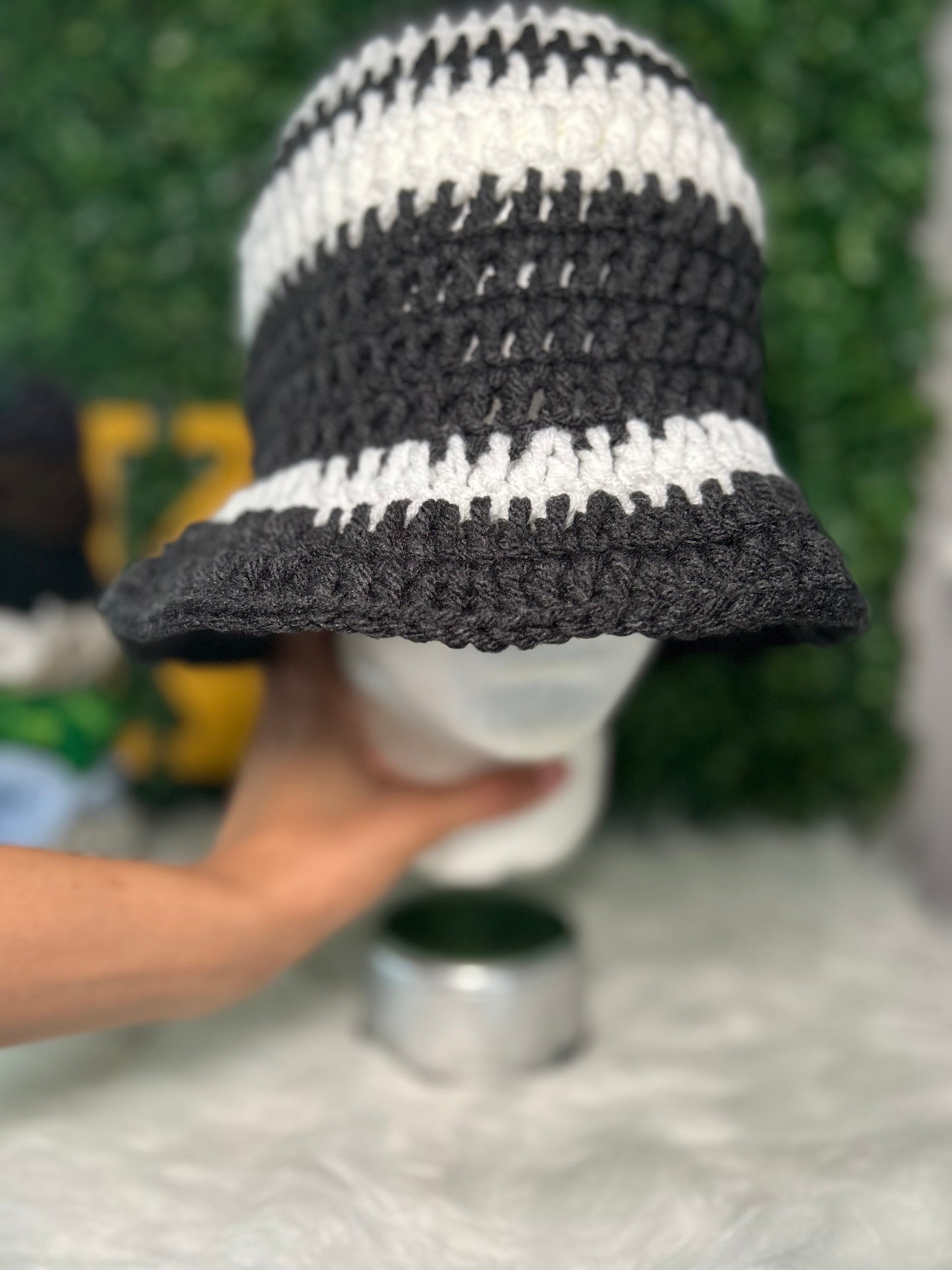 Domino (Bucket Hat)