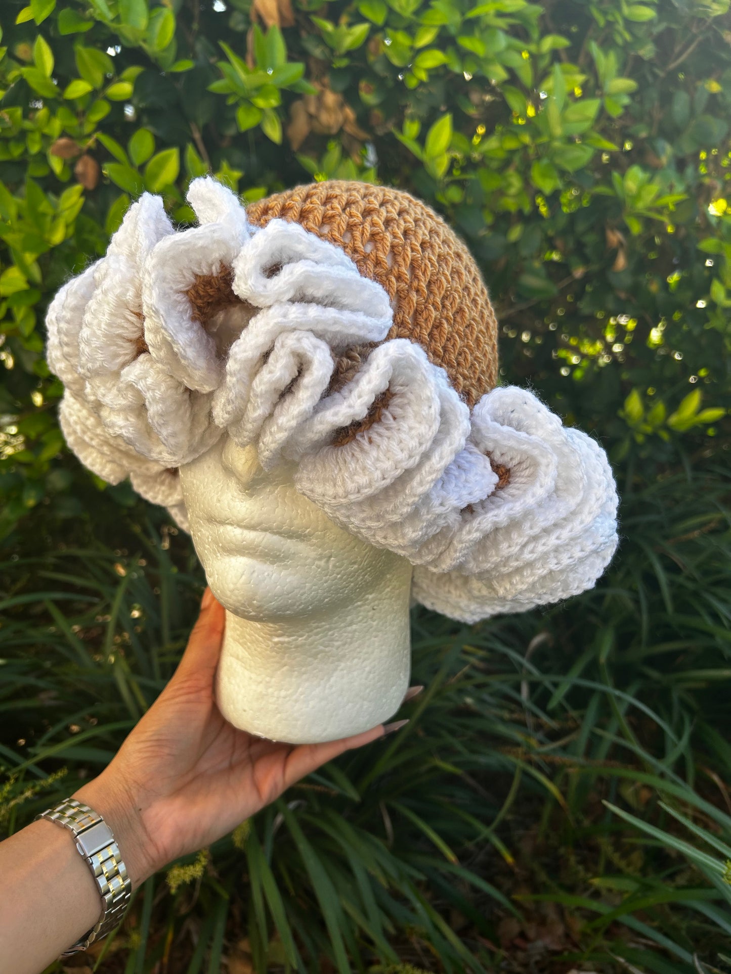 Crème Brûlée Bloom (Extra Ruffle)