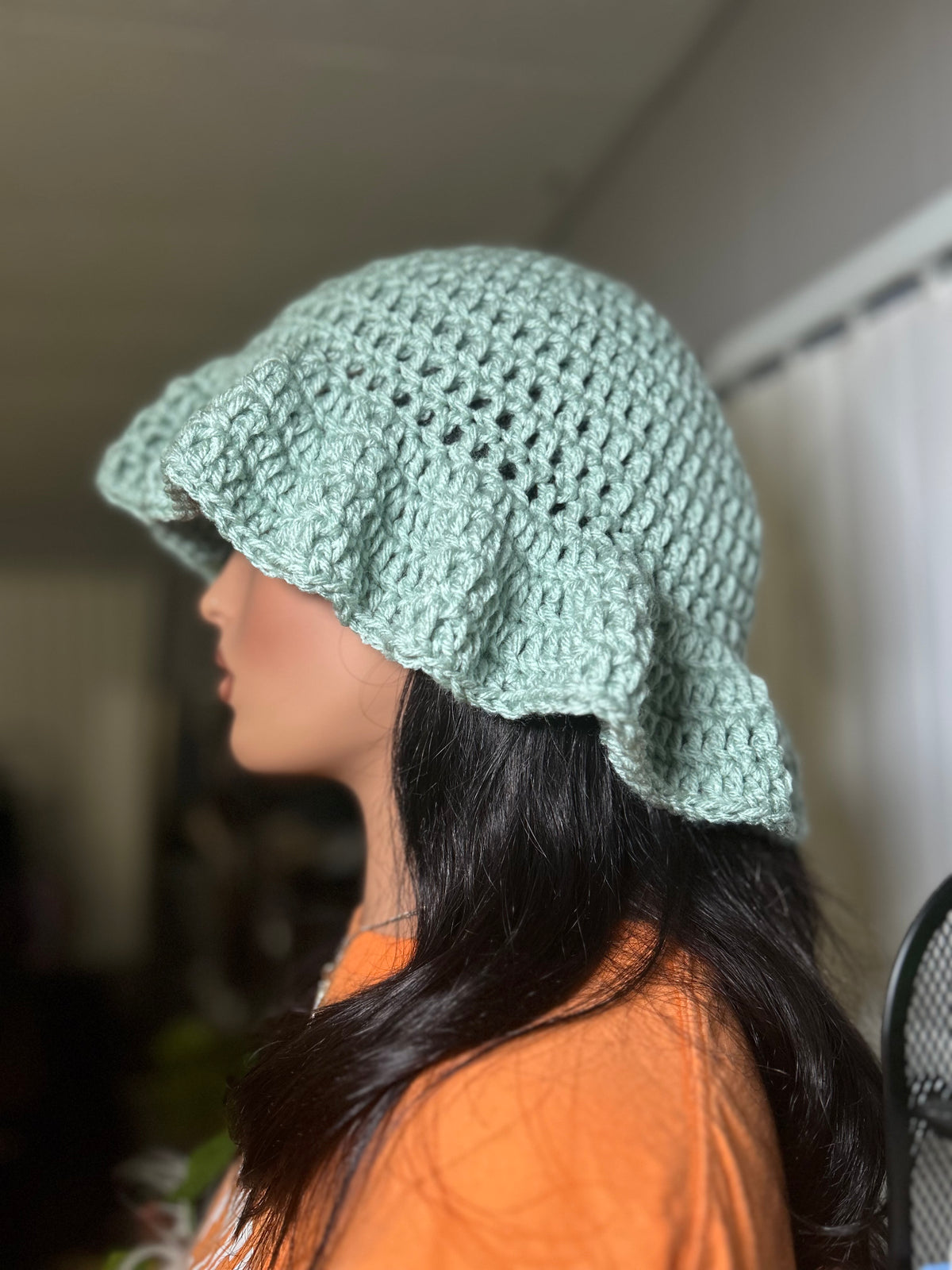 Sage Green (Wavy Bucket Hat)