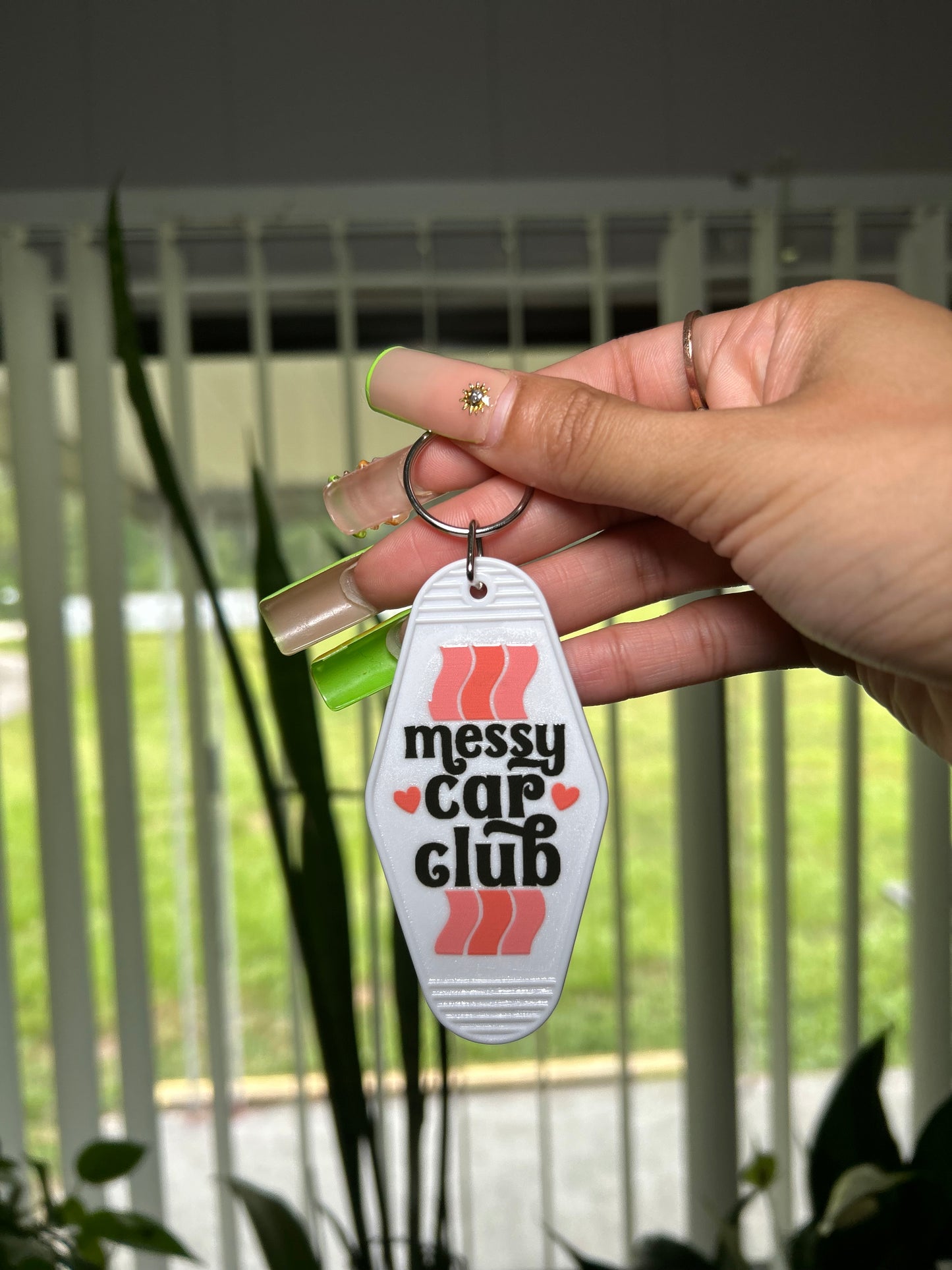 “Messy car” (Keychain)