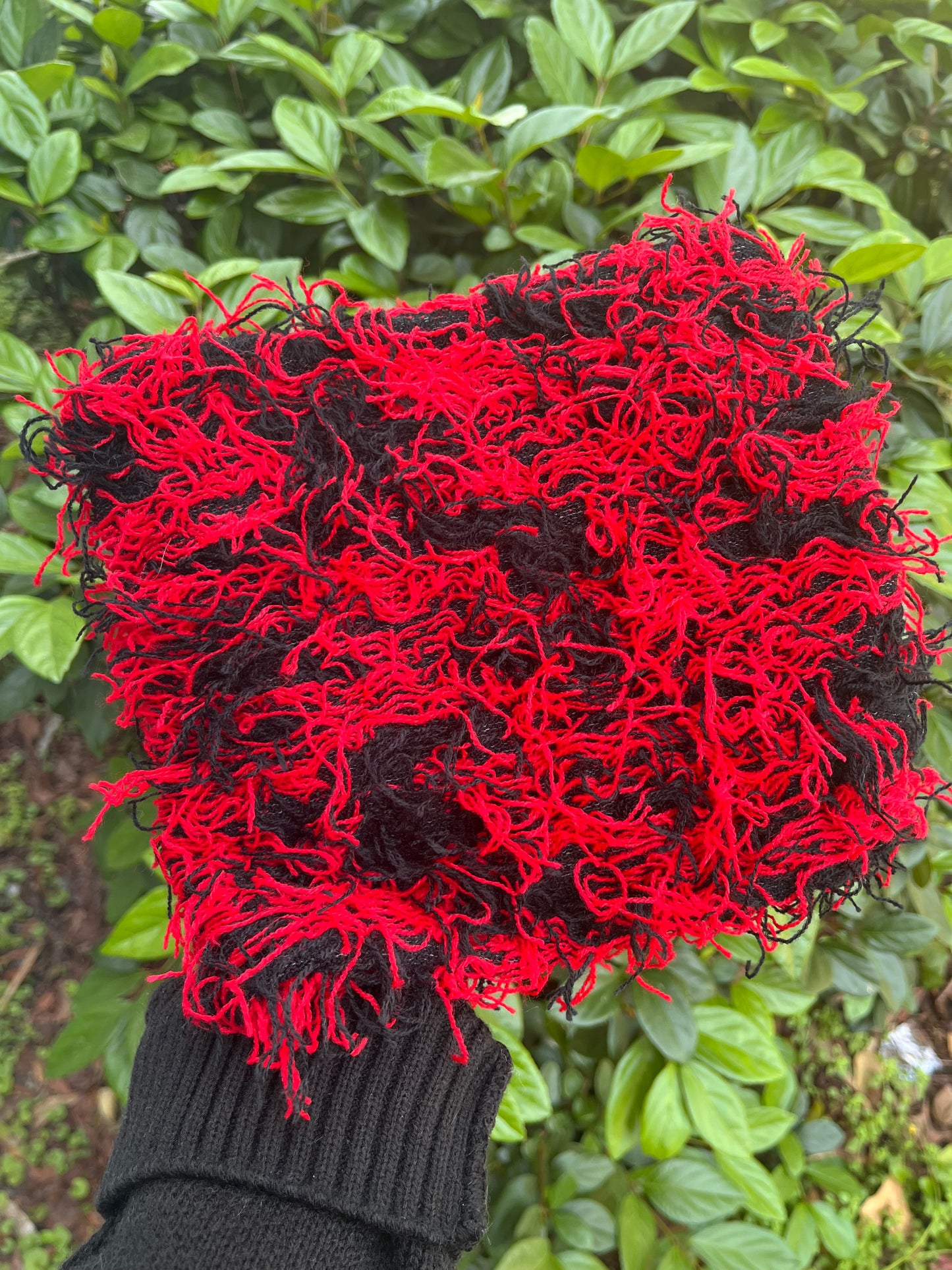 Red/Black String Hat (Cat Ear)