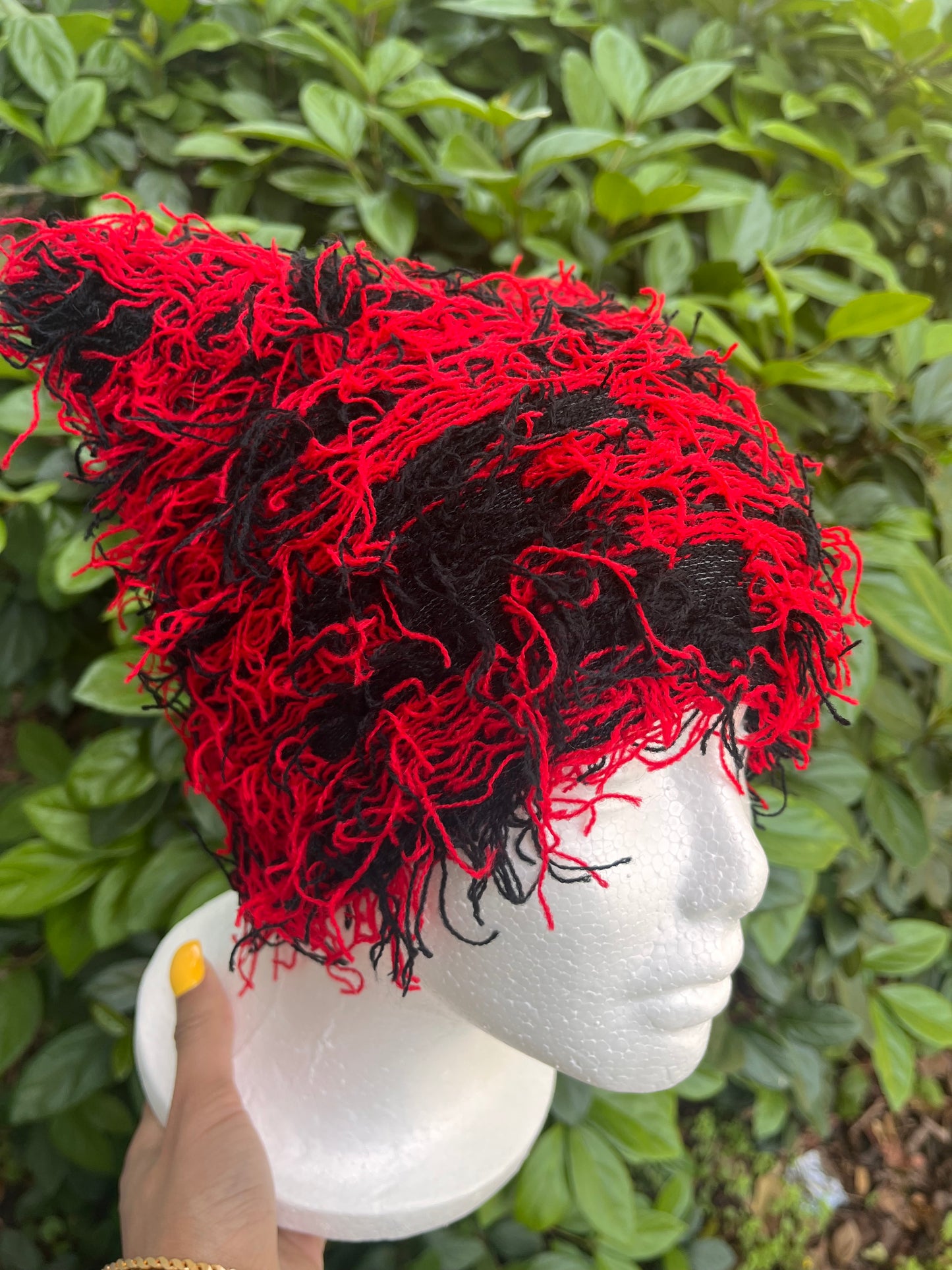 Red/Black String Hat (Cat Ear)