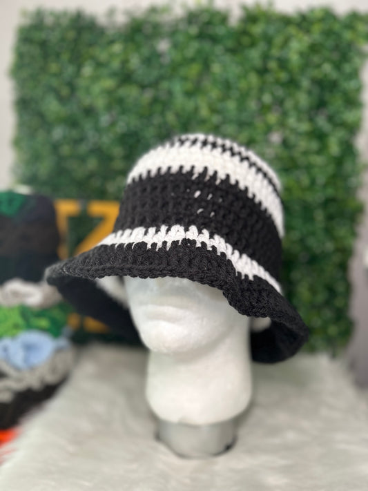Domino (Bucket Hat)