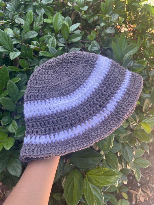 Grey/White Bucket