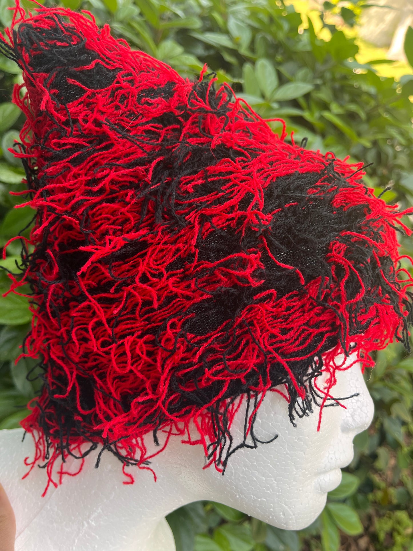Red/Black String Hat (Cat Ear)