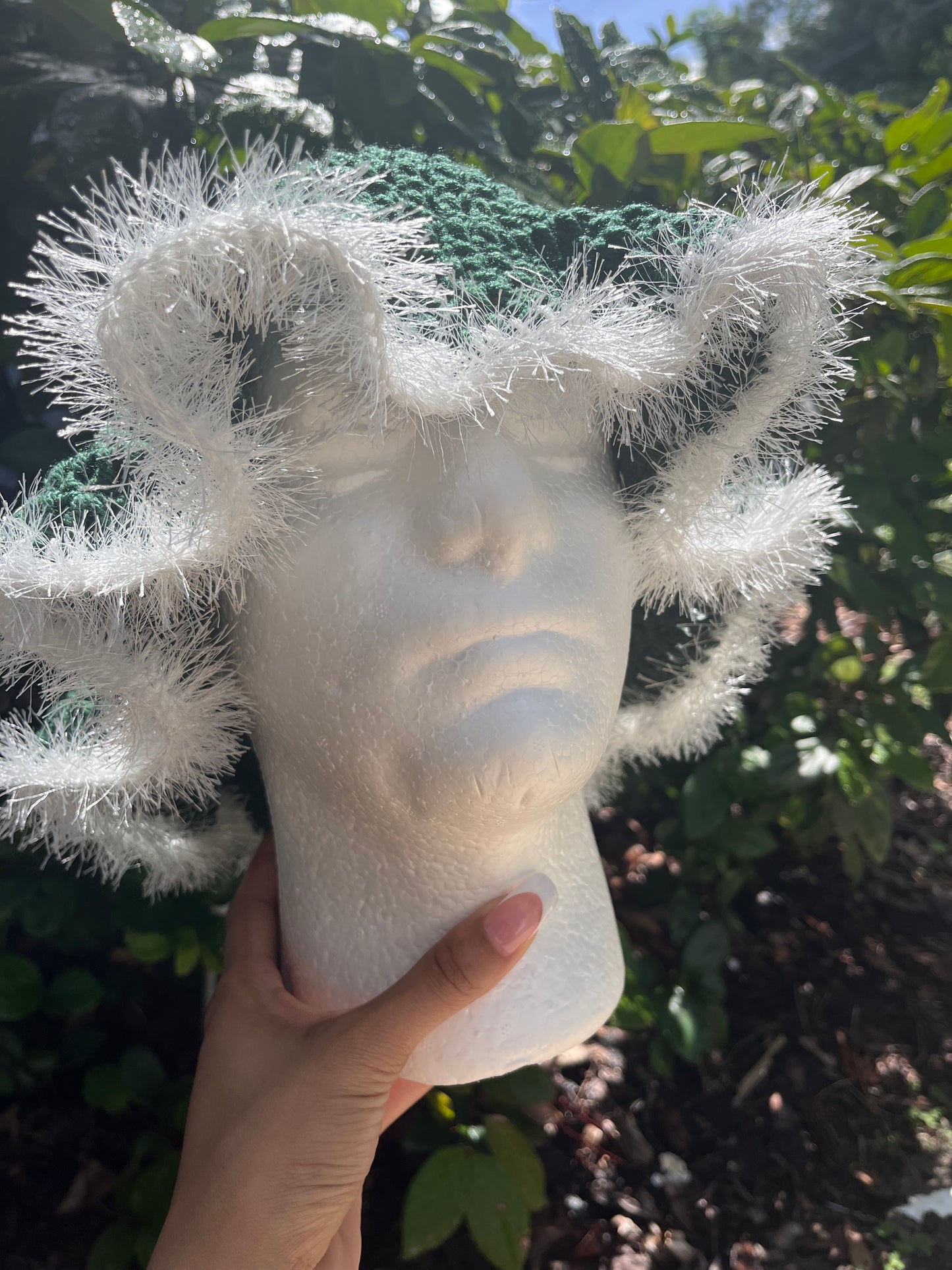 Green w/ White Trim (Ruffle)