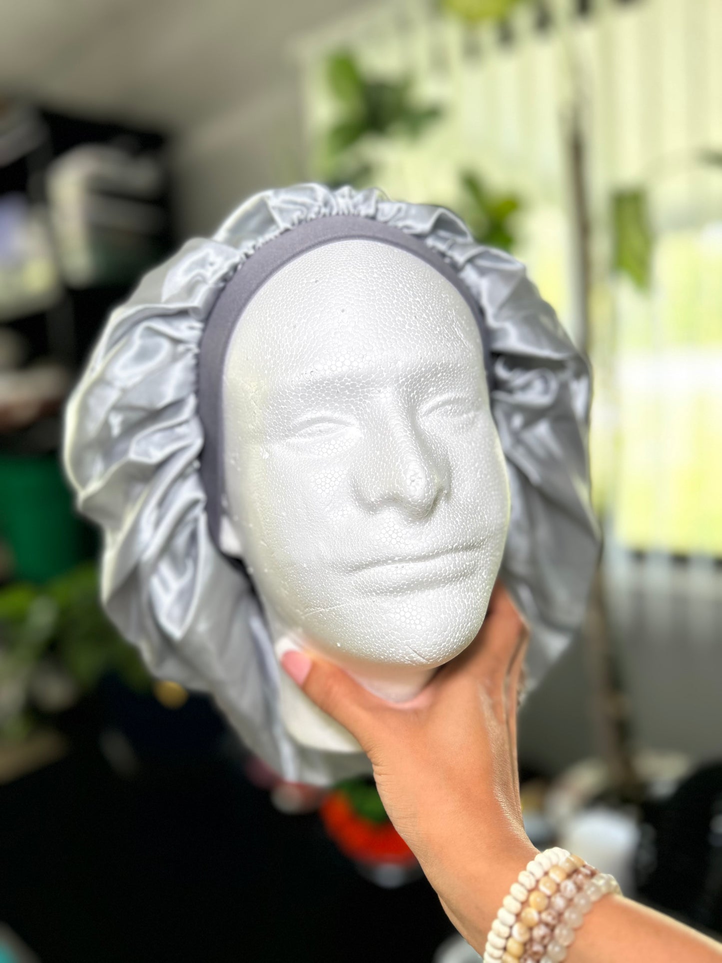 Silver Bell Bonnet (Extra)