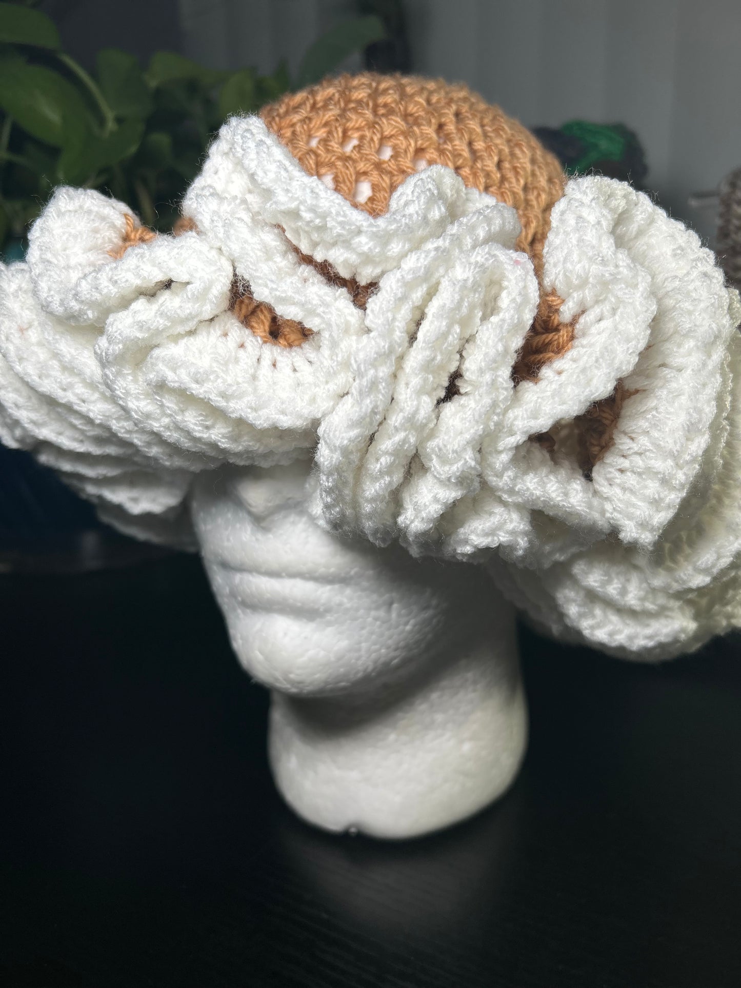 Crème Brûlée Bloom (Extra Ruffle)