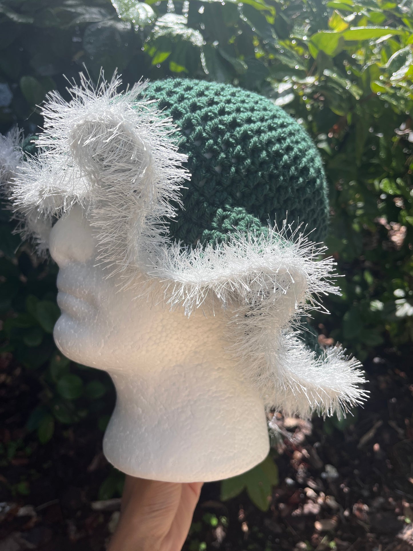 Green w/ White Trim (Ruffle)