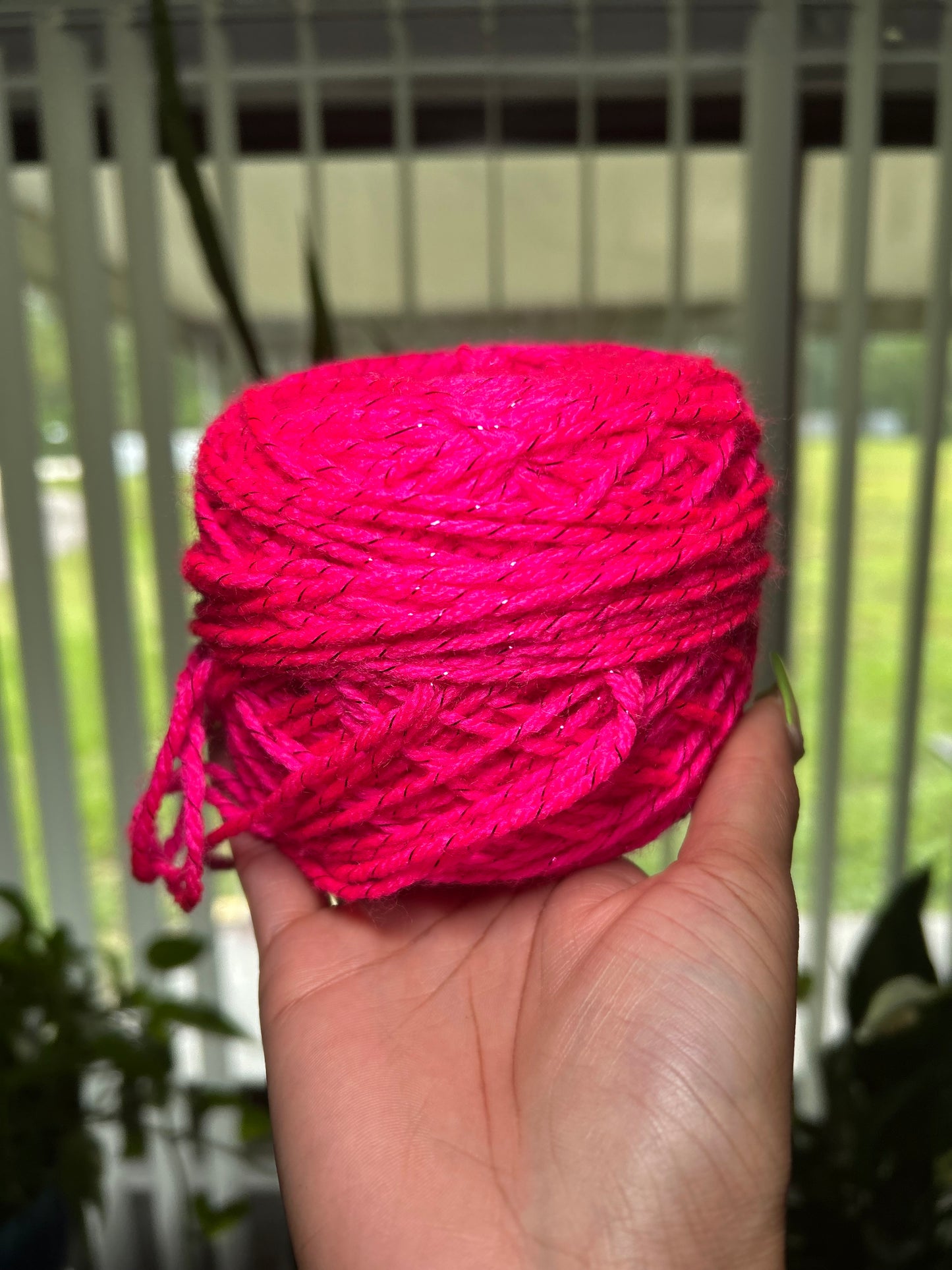 Hot Pink Sparkle Cake (3.6 oz)