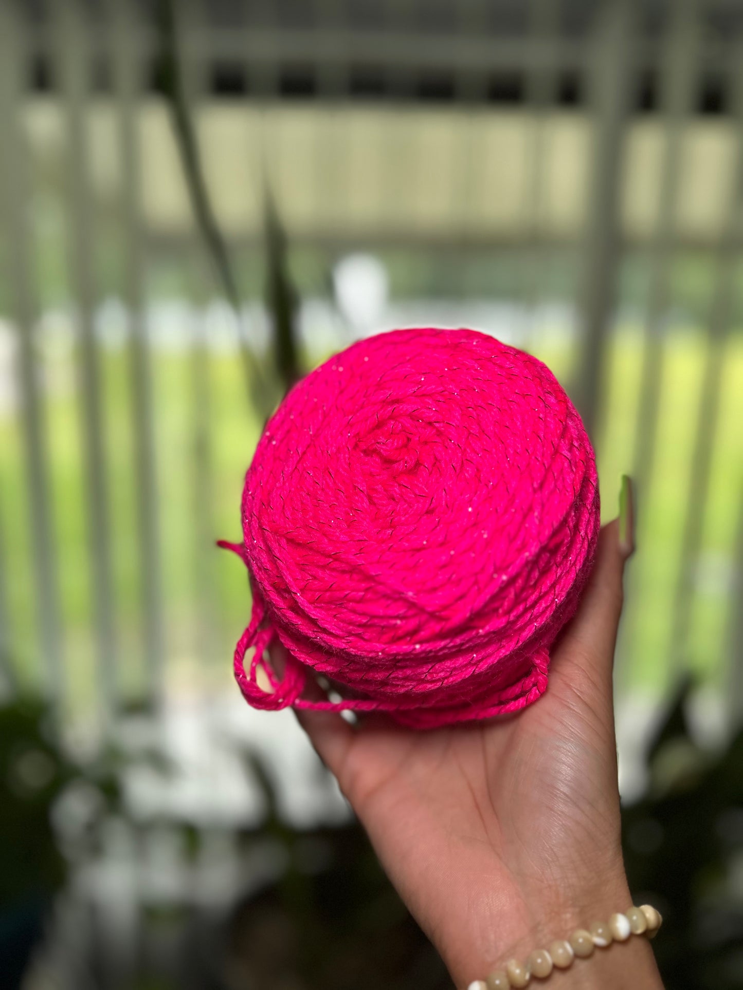 Hot Pink Sparkle Cake (3.6 oz)