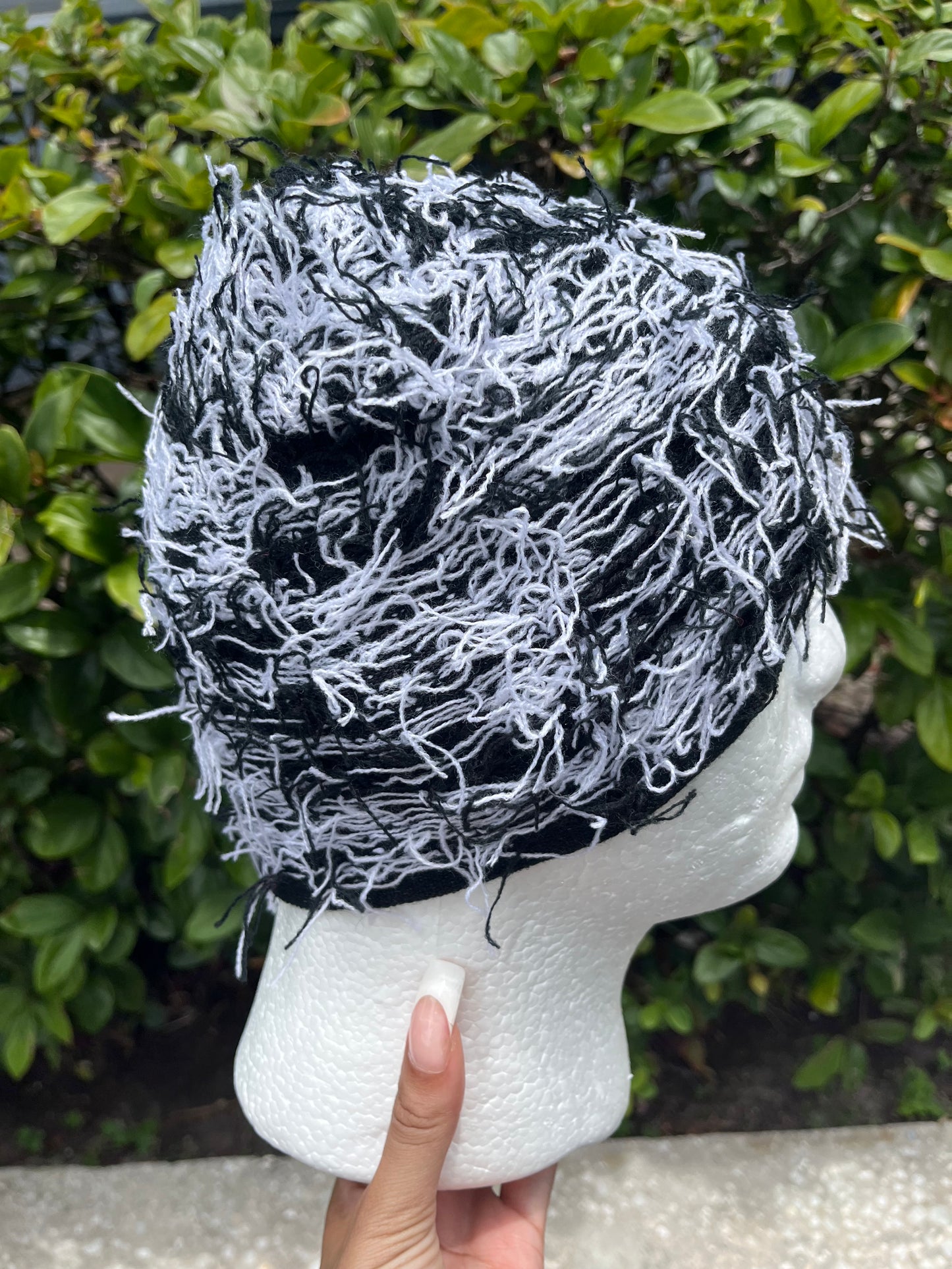 Black/White (Regular)