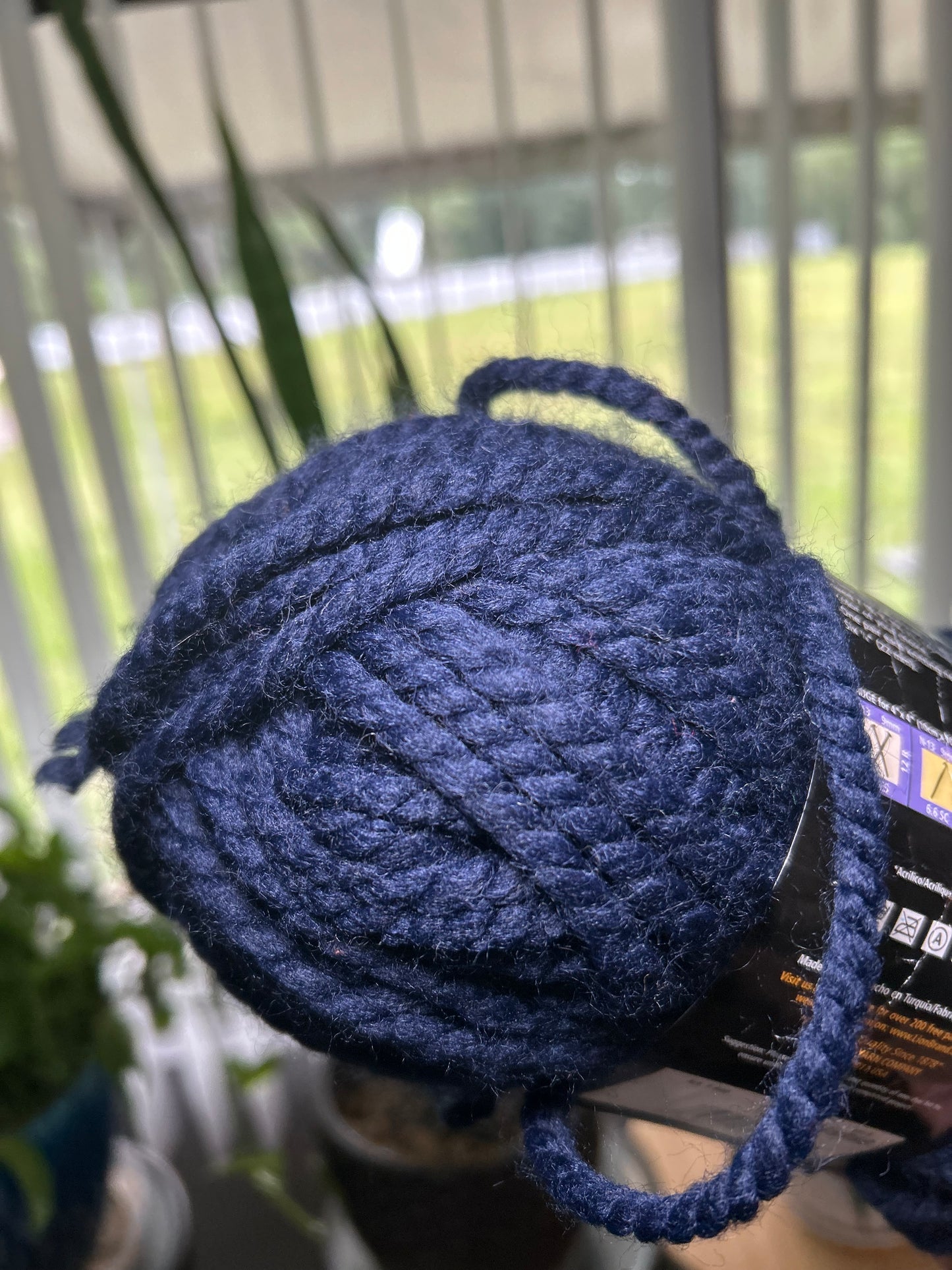 Lion Brand Wool-Ease Thick & Quick (Navy Blue)
